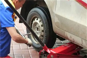 托克逊附近拖车24小时服务热线电话