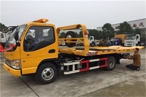 托克逊哪里有拖车服务