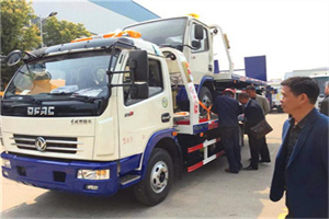 托克逊汽车道路救援拖车价格